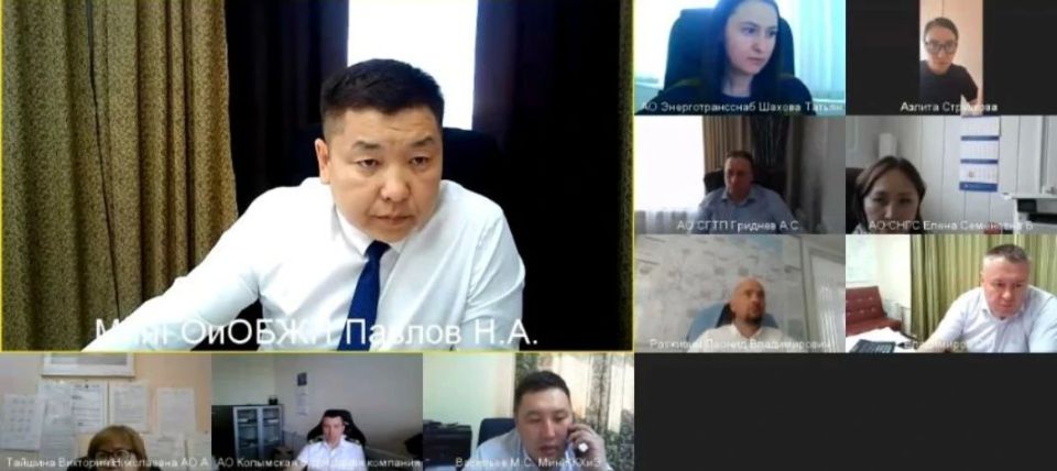 Заместитель министра по делам гражданской обороны и обеспечению безопасности жизнедеятельности населения Республики Саха (Якутия) Никита Павлов провел оперативное совещание по вопросам хода завоза грузов в навигацию 2026 года