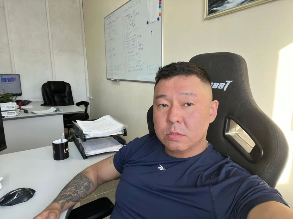 «Хочу быть примером для детей»: якутянин Василий Андреев – о спасении женщины в центре Якутска