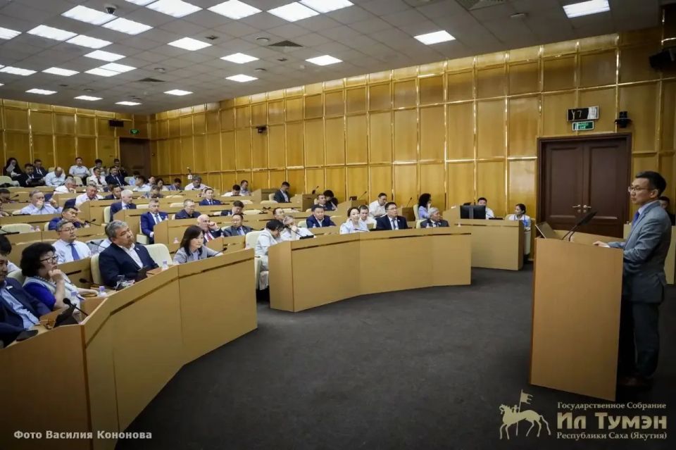 Ил Тумэн принял отчет об исполнении государственного бюджета за 2025 год Ил Тумэн принял отчет об исполнении государственного бюджета за 2025 год