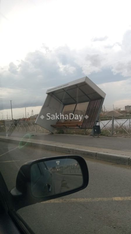 Еще последствия урагана в Якутске