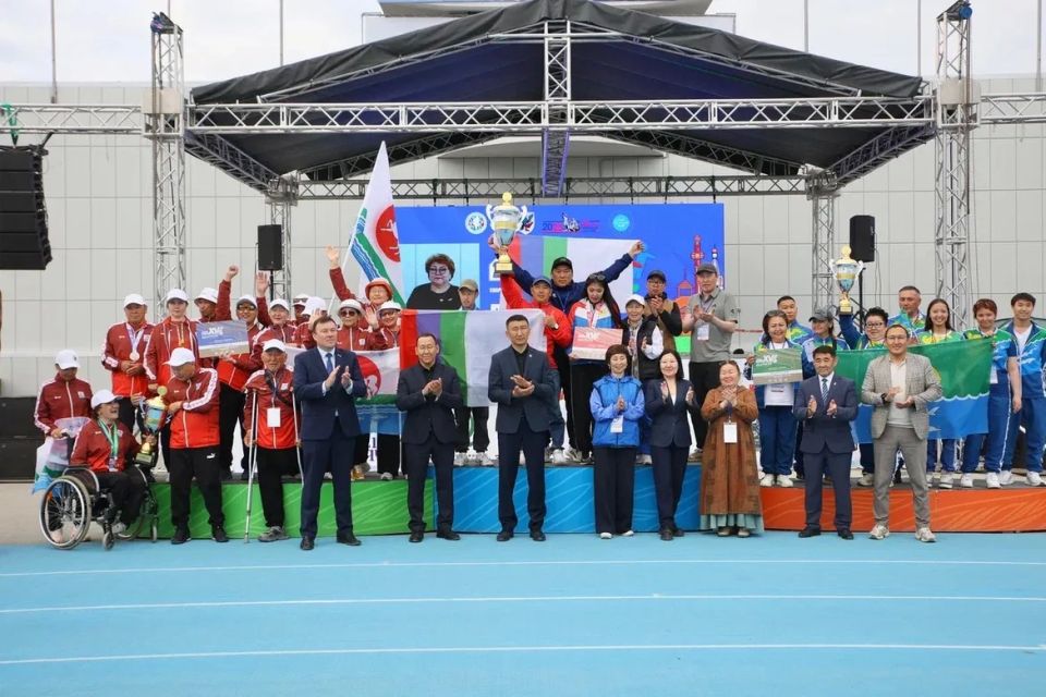 Команды Якутска, Нюрбинского и Горного улусов стали победителями XV Спартакиады «Дьулуур» Команды Якутска, Нюрбинского и Горного улусов стали победителями XV Спартакиады «Дьулуур»