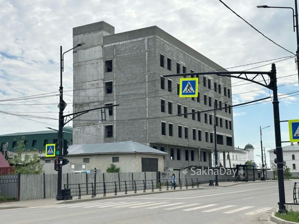 Гостиница на проспекте Ленина рискует стать долгостроем Гостиница на проспекте Ленина рискует стать долгостроем