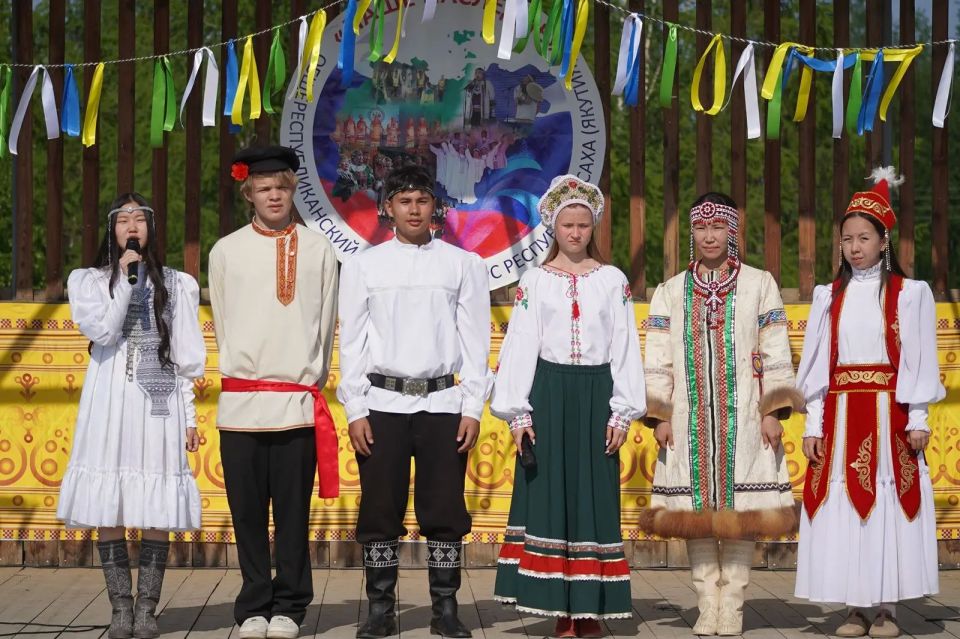 На Ысыахе в Таттинском улусе прошёл концерт «АртОтряд: Голос Дружбы»