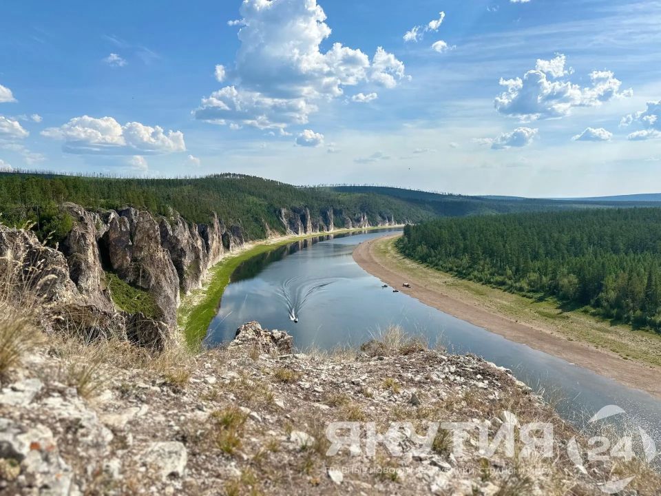 17 лесных пожаров за сутки ликвидировали в Якутии