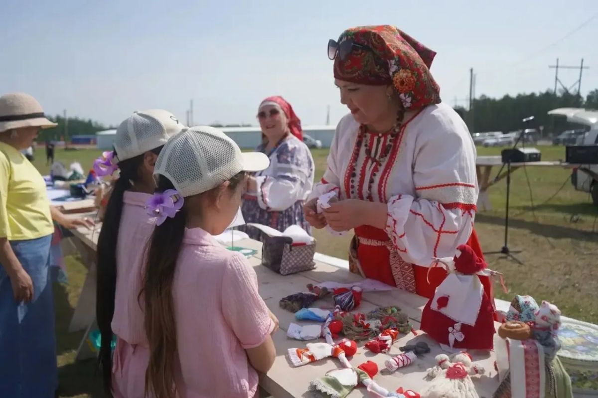 В Таттинском районе состоялся Республиканский этнографический фестиваль «Иис-Уус, Ас Фест» В Таттинском районе состоялся Республиканский этнографический фестиваль «Иис-Уус, Ас Фест»