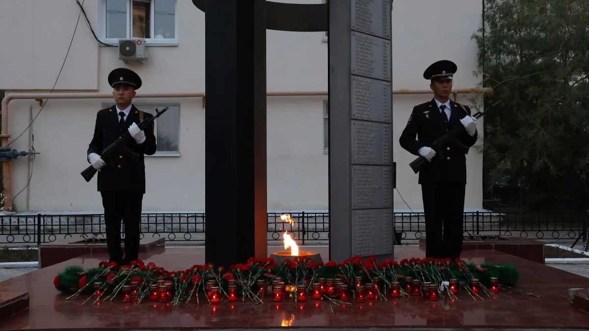 Вечная память! МВД Якутии в Общероссийской минуте молчания Вечная память! МВД Якутии в Общероссийской минуте молчания