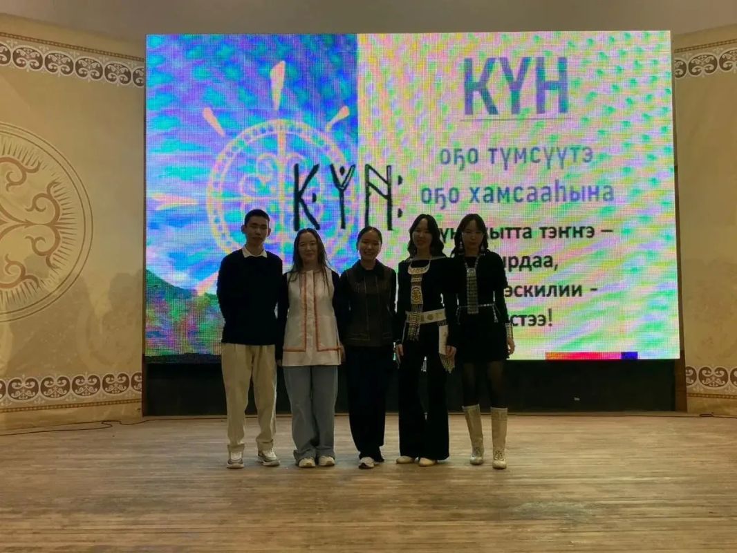 Айсана Куо Сивцева: о ЕГЭ, вере учителя и планах на будущее Айсана Куо Сивцева: о ЕГЭ, вере учителя и планах на будущее
