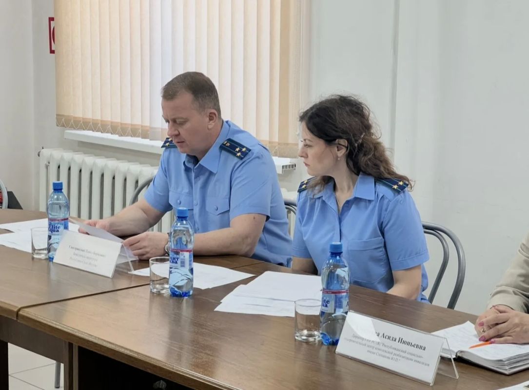 Заместитель прокурора республики Павел Смагоринский провел личный прием участников СВО и членов их семей Заместитель прокурора республики Павел Смагоринский провел личный прием участников СВО и членов их семей