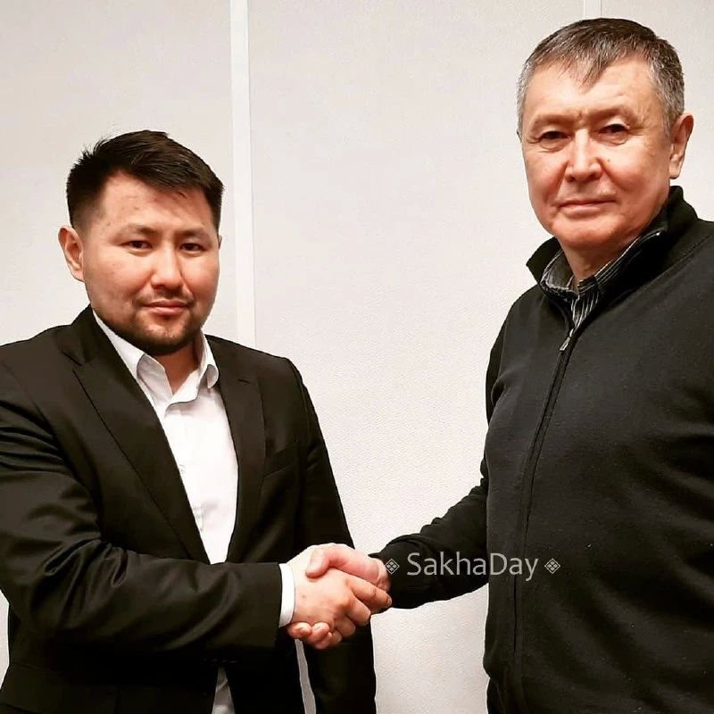 Мэр Якутска Евгений Григорьев придет на встречу, организованную Афанасием Максимовым