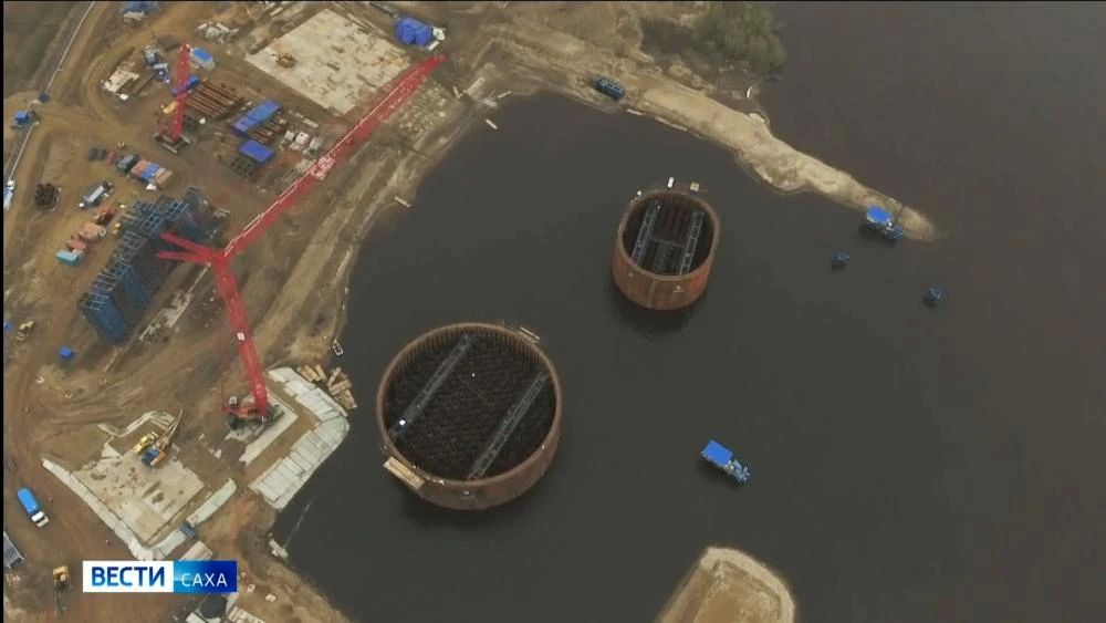 На строительстве мостового перехода через реку Лену в районе Якутска началась активная фаза летнего сезона – работы развёрнуты по всем ключевым направлениям