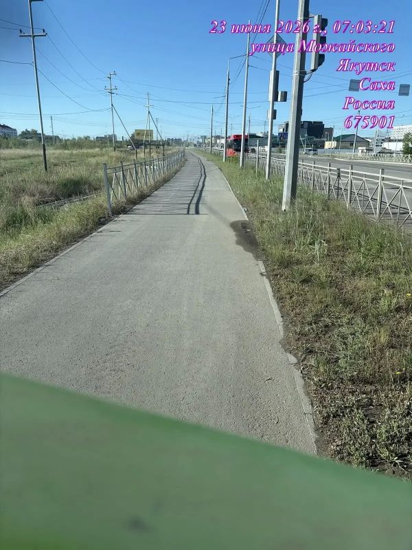 Дежурными муниципальными дворниками Управы Гагаринского округа проводится работа по подбору мусора на общественных санитарных точках, общественных пространствах и территории округа Дежурными муниципальными дворниками Управы Гагаринского округа проводится работа по подбору мусора на общественных санитарных точках, общественных пространствах и территории округа