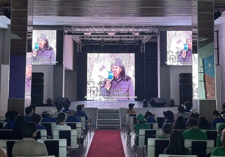 «Будут храниться вечно»: в Якутске презентовали подборку кинохроники ветеранов боевых действий
