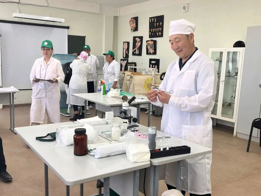 В Якутии завершился XXII республиканский конкурс «Лучший по профессии» среди операторов искусственного осеменения КРС В Якутии завершился XXII республиканский конкурс «Лучший по профессии» среди операторов искусственного осеменения КРС