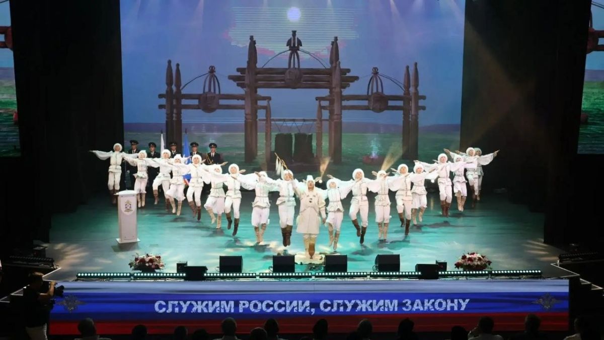 В МВД Якутии состоялось торжественное мероприятие, посвященное 90-летнему юбилею Госавтоинспекции В МВД Якутии состоялось торжественное мероприятие, посвященное 90-летнему юбилею Госавтоинспекции
