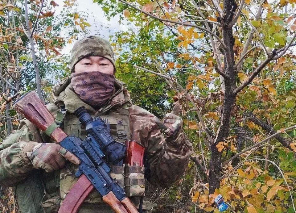 Ветеран СВО создает визуальный облик для якутских компаний и городов