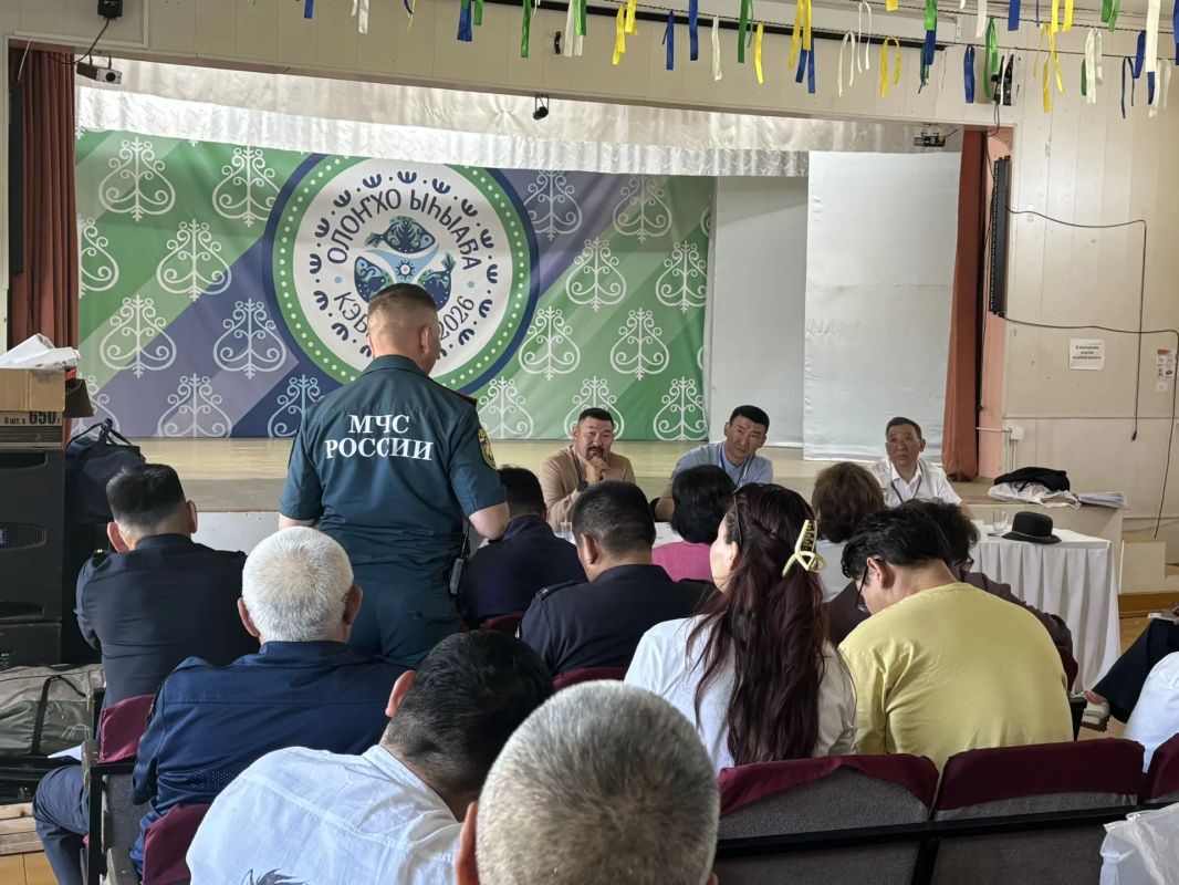 В первый день Ысыаха Олонхо в Кобяйском районе состоялось оперативное заседание оргкомитета В первый день Ысыаха Олонхо в Кобяйском районе состоялось оперативное заседание оргкомитета