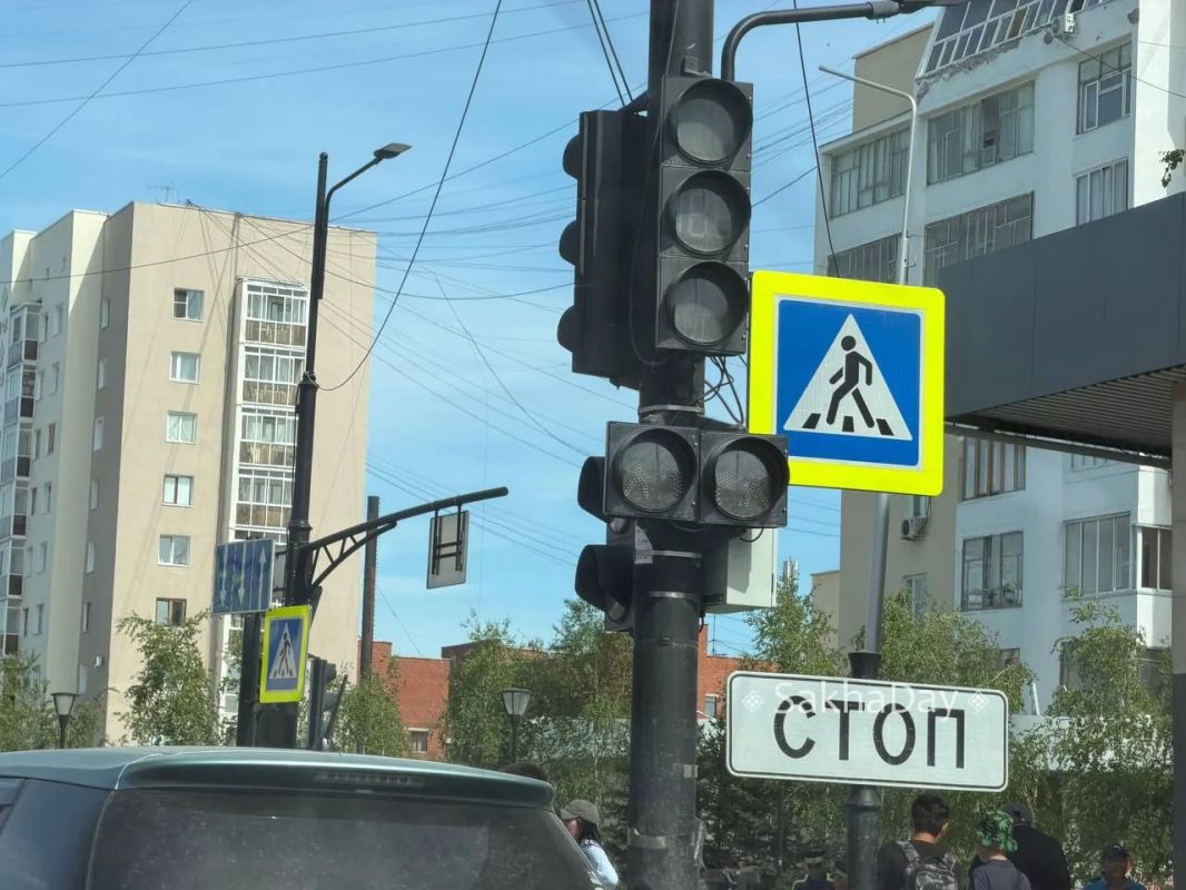 На Ленин- Октябрьской не работает светофор На Ленин- Октябрьской не работает светофор