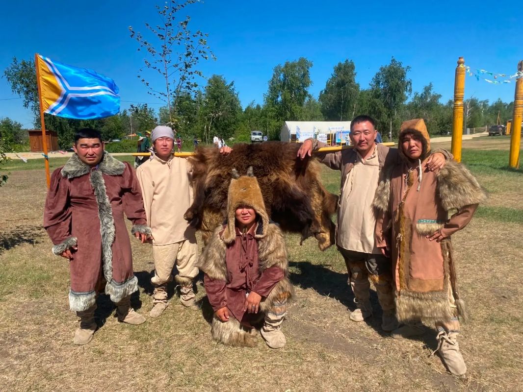 #КУЛТУУРА СОНУННАРА. С РС ТАРДЫЫЛААХ, УУ ЧАЛГЫЙ КУТТААХ КЭБЭЭЙИГЭ – САХА СИРИН ТЭБЭР СРЭЭР ыытыллыбыт Олохо ыыаыгар С судаарыстыбаннай сбэитэ, Арктикатааы эпос уонна искусство киинин генеральнай директора Андрей Саввич...