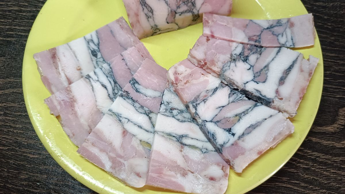 Цельнокусковая ветчина: от выбора мяса до хранения