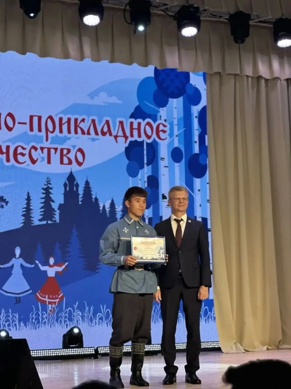 Юные якутяне достойно представили республику на фестивале «Наследники традиций» в Вологодской области Юные якутяне достойно представили республику на фестивале «Наследники традиций» в Вологодской области