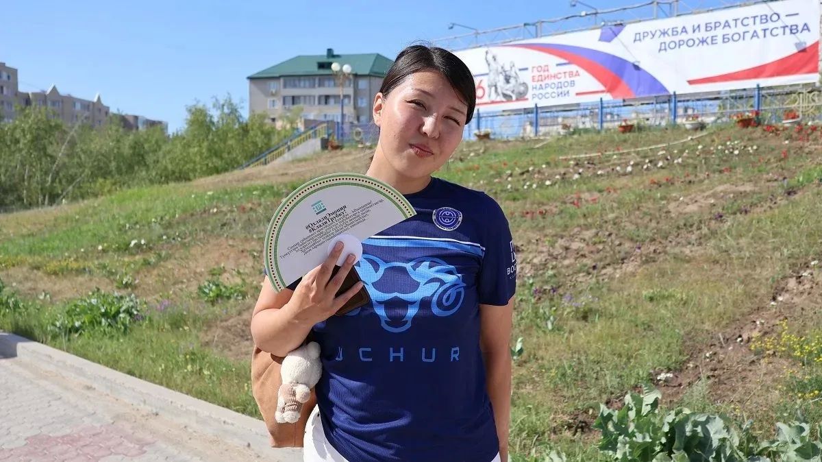 Ну что, Якутия, жара?. Столбик термометра достигает +35 °C Ну что, Якутия, жара?. Столбик термометра достигает +35 °C