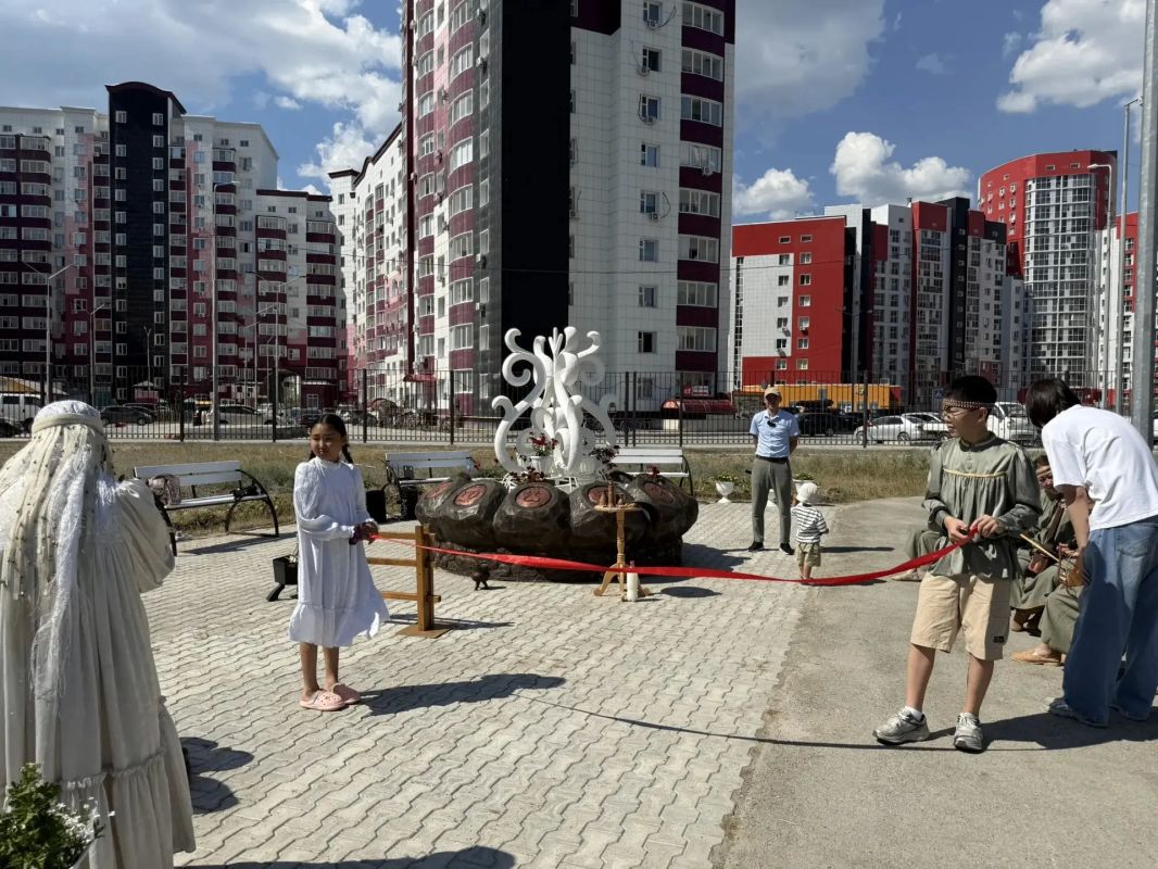 Антонина Григорьева приняла участие в мероприятиях национальной гимназии «Айыы Кыата» Антонина Григорьева приняла участие в мероприятиях национальной гимназии «Айыы Кыата»