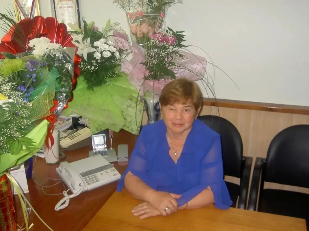 Сегодня юбилей – славный возраст 75 лет – отмечает Алефтина Николаевна Бабаева, ветеран финансовых органов, заслуженный экономист, бывший руководитель финансового органа по Ленскому району