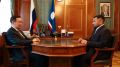 Глава Якутии Айсен Николаев провёл рабочую встречу с главой города Якутска Евгением Григорьевым