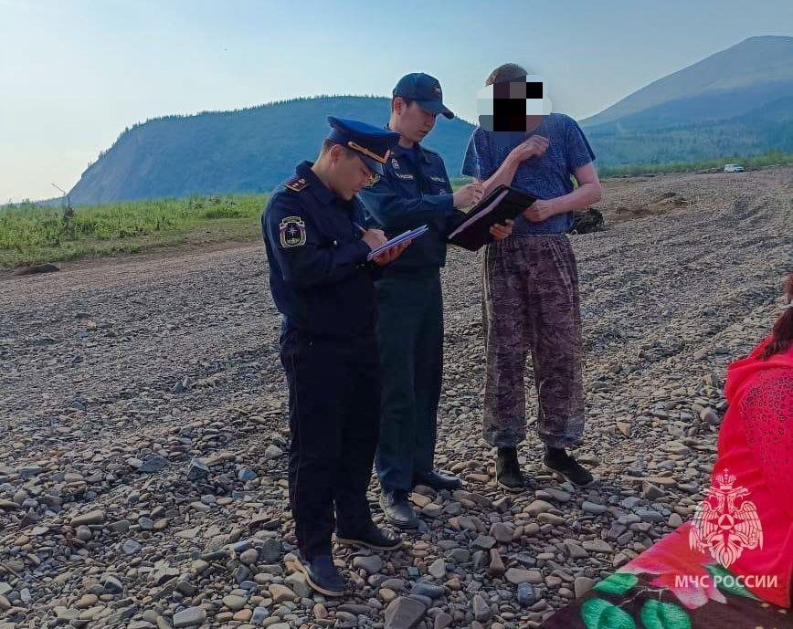 Усилен контроль за пожарной безопасностью в УстьЯнском районе — МЧС предупреждает о рисках Усилен контроль за пожарной безопасностью в УстьЯнском районе — МЧС предупреждает о рисках