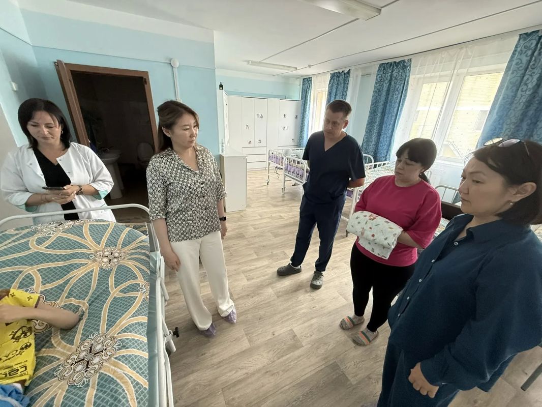 Специалисты Минздрава Якутии оказали организационно-методическую помощь Нерюнгринской ЦРБ Специалисты Минздрава Якутии оказали организационно-методическую помощь Нерюнгринской ЦРБ