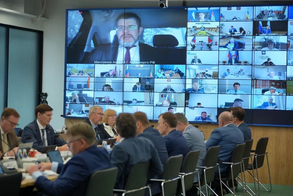 Айсен Николаев: Развитие современной возобновляемой энергетики - один из ключевых факторов технологического суверенитета нашей страны Айсен Николаев: Развитие современной возобновляемой энергетики - один из ключевых факторов технологического суверенитета нашей страны