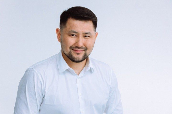 Глава Якутска Евгений Григорьев досрочно покинул пост