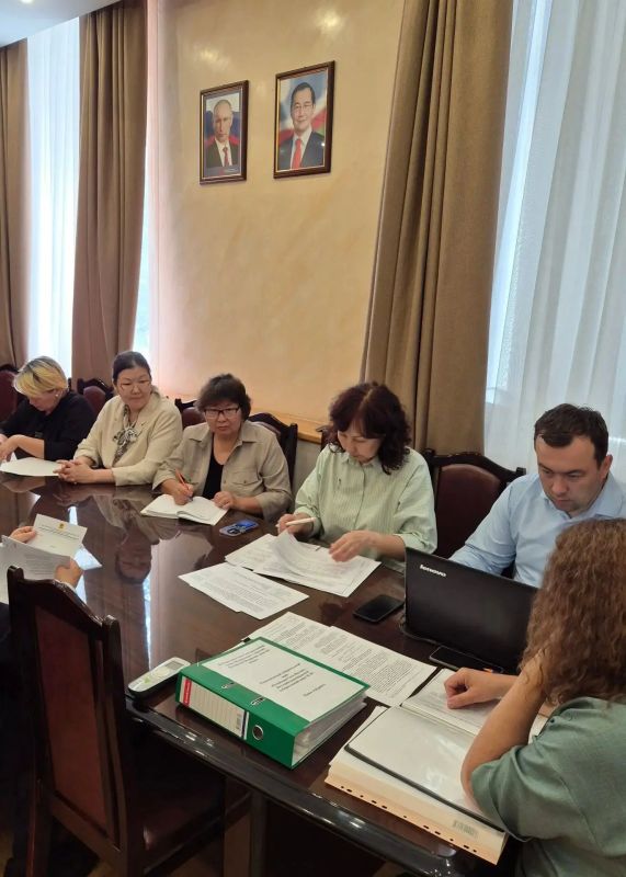 Жаркая пора в избирательных комиссиях: идет прием и проверка документов кандидатов Жаркая пора в избирательных комиссиях: идет прием и проверка документов кандидатов