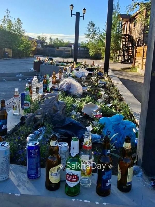 Отлично вчера погуляли в Старом городе! С пивом, скорой помощью Отлично вчера погуляли в Старом городе! С пивом, скорой помощью