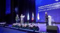 В Якутске прошла торжественная церемония вступления в должность нового главы города Якутска Дмитрия Садовникова.