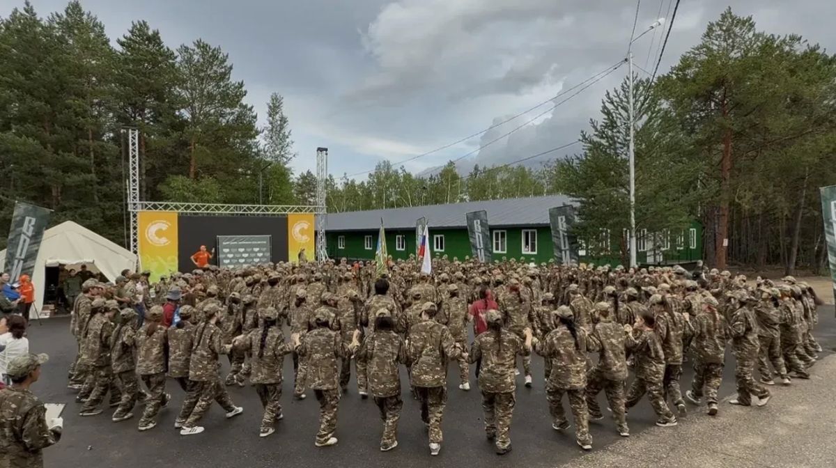 ДВЕ СМЕНЫ – 600 ГЕРОЕВ: КАК ЭТО БЫЛО ДВЕ СМЕНЫ – 600 ГЕРОЕВ: КАК ЭТО БЫЛО