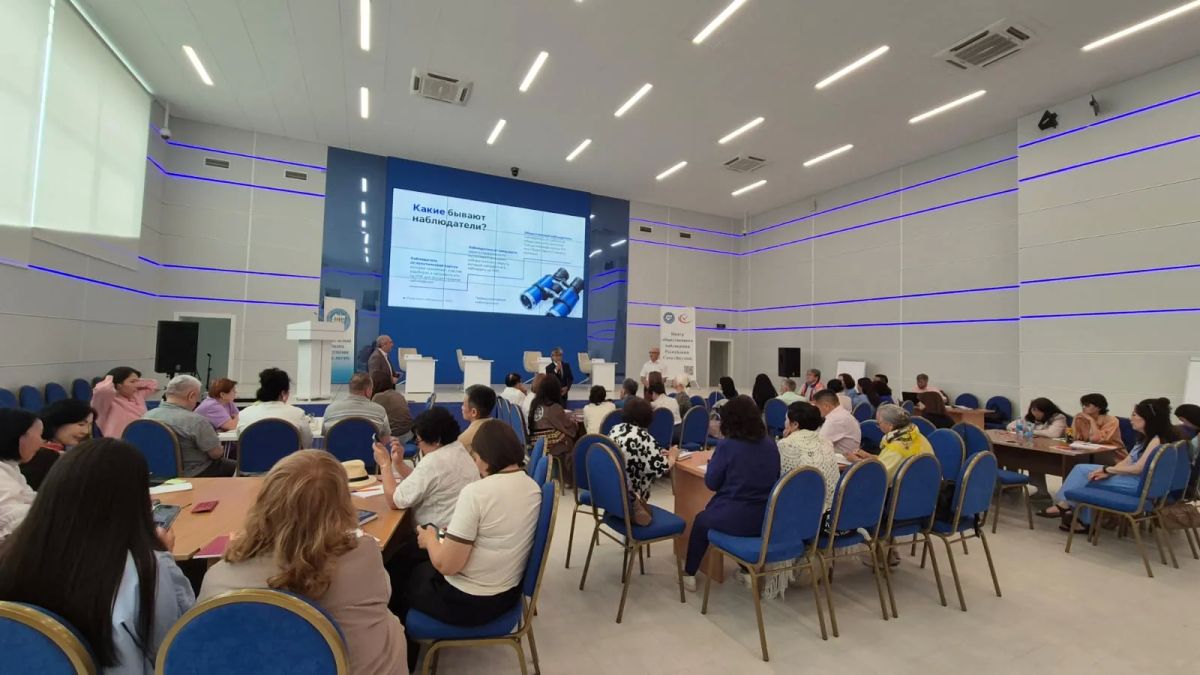 Председатель Центризбиркома Якутии Евгений Федоров принял участие в обучающем семинаре общественных наблюдателей Председатель Центризбиркома Якутии Евгений Федоров принял участие в обучающем семинаре общественных наблюдателей
