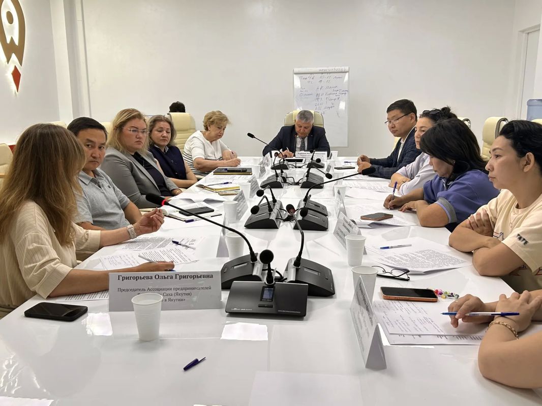 В преддверии Дня работника торговли состоялся круглый стол на тему «Обсуждение нововведений в 381-ФЗ в части нестационарной торговли: предложения к внесению изменений в приказ Министерства» В преддверии Дня работника торговли состоялся круглый стол на тему «Обсуждение нововведений в 381-ФЗ в части нестационарной торговли: предложения к внесению изменений в приказ Министерства»