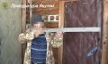 После этого мужчина взял из подсобного помещения веранды охотничье ружье Benelli M1 Super 90 12-го калибра, зарядил его патронами и сначала выстрелил в потолок и входную дверь веранды