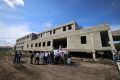 Новый лечебный корпус Нюрбинской ЦРБ готов на треть