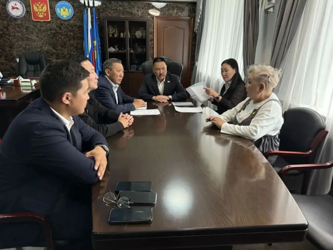 Подписано Соглашение о совместной деятельности между Министерством культуры и духовного развития РС(Я) и Нюрбинским районом Подписано Соглашение о совместной деятельности между Министерством культуры и духовного развития РС(Я) и Нюрбинским районом