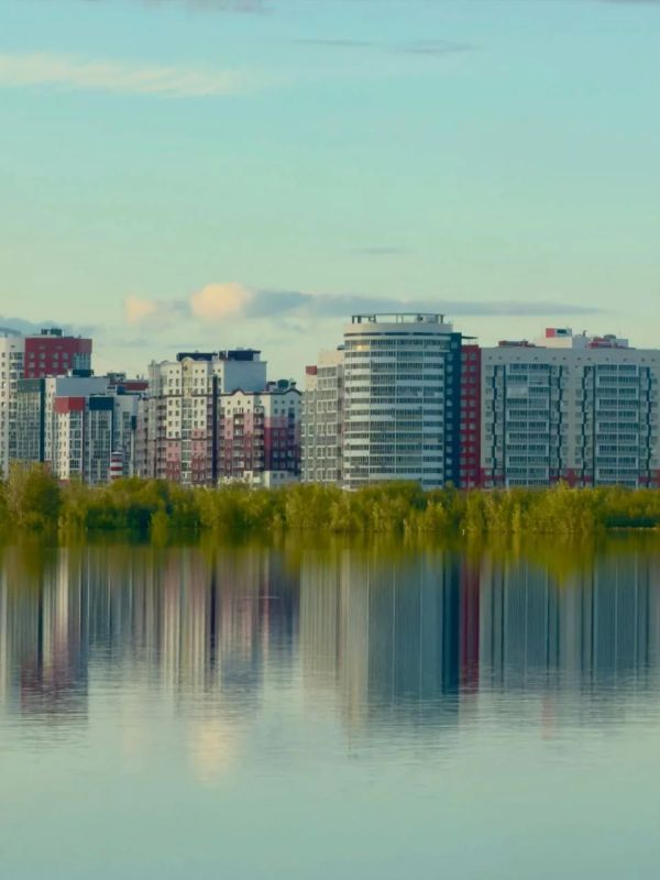 Мария Таврат представляет фотопроект "Зеркальный Якутск" Мария Таврат представляет фотопроект "Зеркальный Якутск"