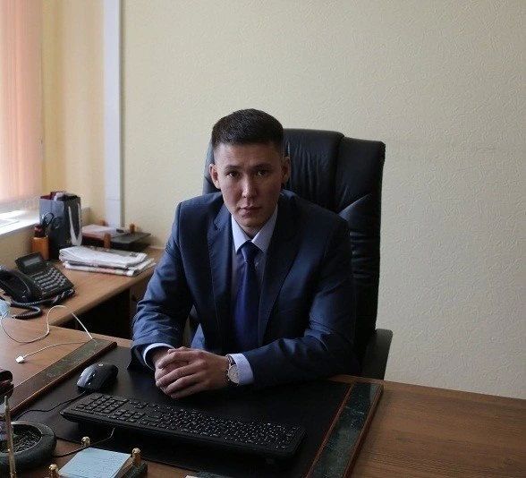 СОЗОНОВ В НЕСОЗНАНКЕ. О другом возможном мэре все как-то немедленно забыли после избрания Дим Димыча на заседании гордумы