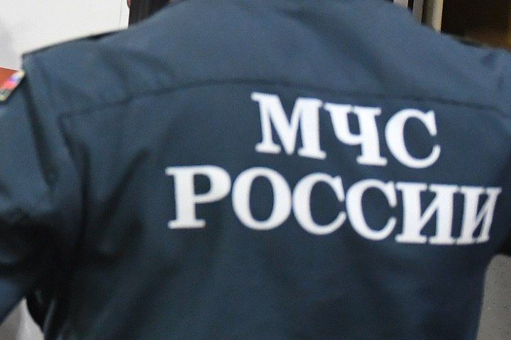 Прокуратура помогла пожарным получить новую технику и форму