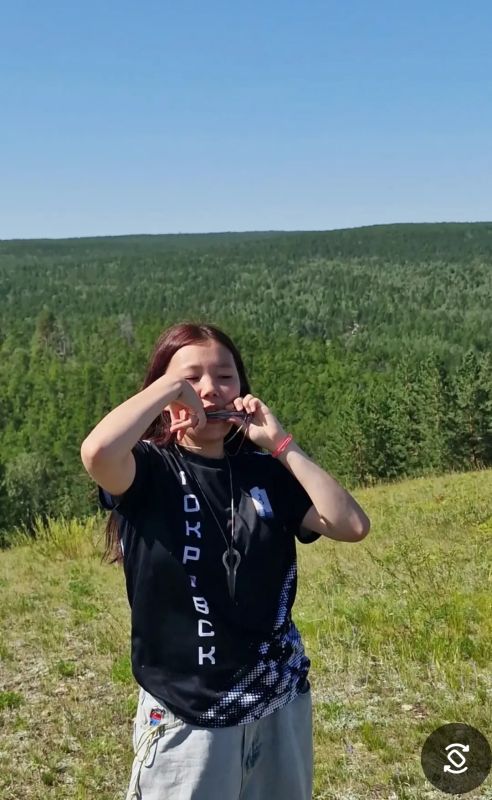 Школьники Якутии и Гонконга встретились в Хангаласском улусе