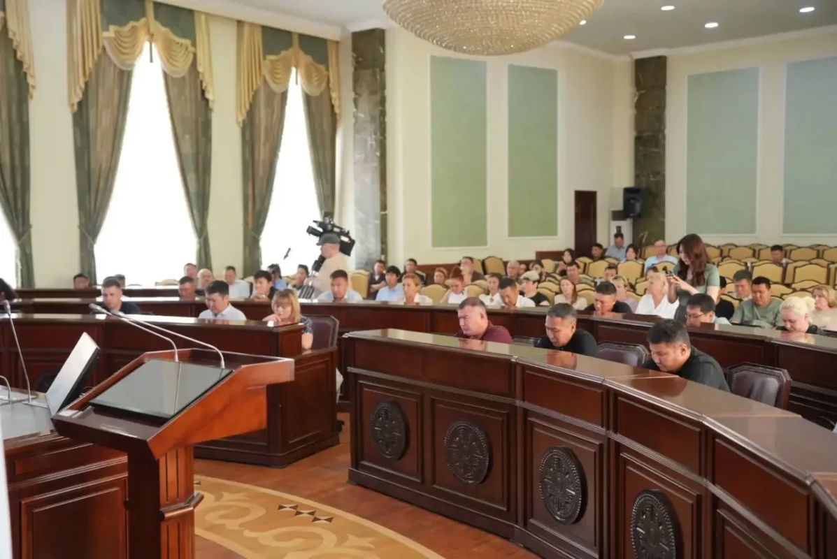 Проверили подготовку Якутска к отопительному сезону Проверили подготовку Якутска к отопительному сезону