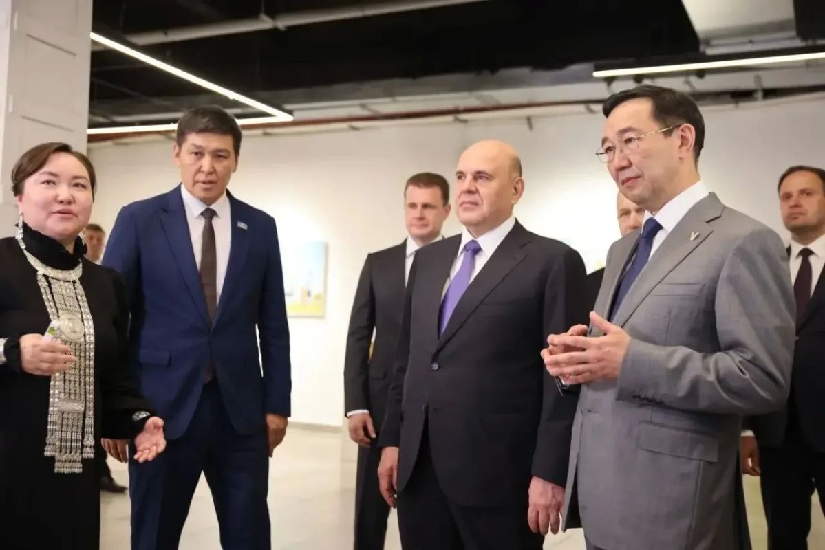Председатель Правительства России Михаил Мишустин посетил креативный кластер «Квартал Труда» Председатель Правительства России Михаил Мишустин посетил креативный кластер «Квартал Труда»