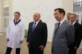 Мишустин посетил республиканский онкологический диспансер в Якутске