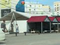 Школьный базар: начало. На Комсомольской площади начался монтаж павильонов школьного базара