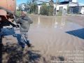 Городскими службами продолжается работа по откачке дождевых вод с улиц города